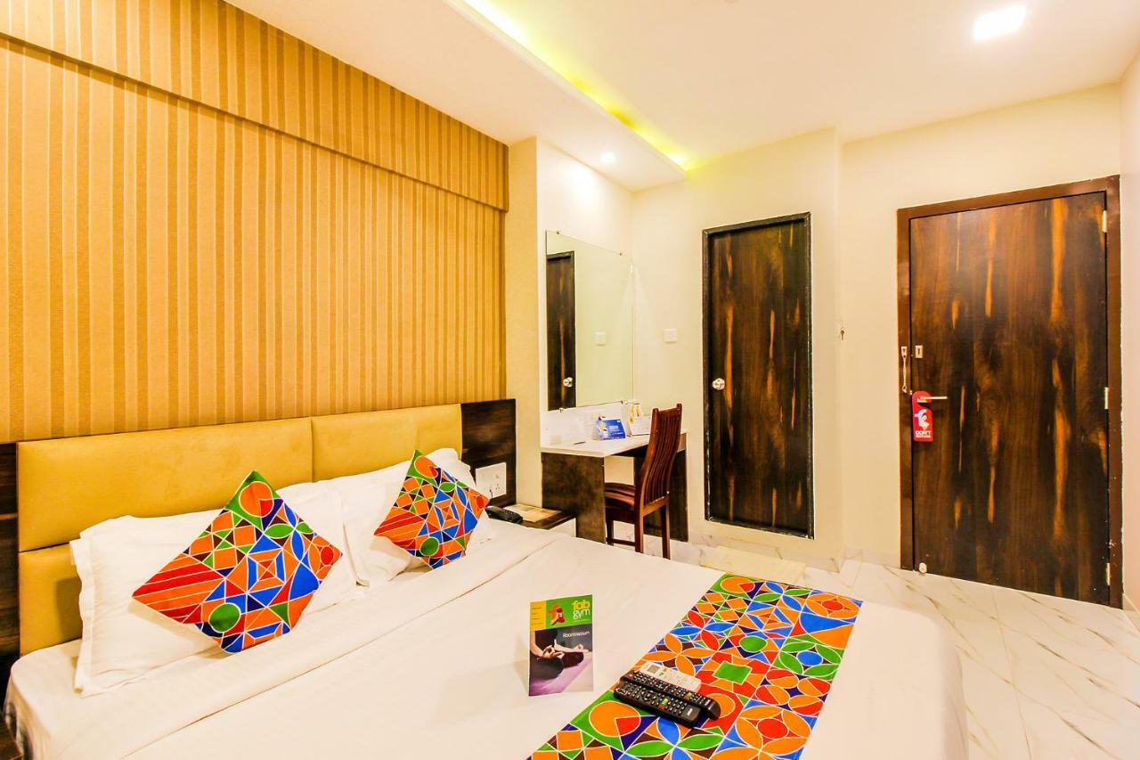 Fabhotel Plus Embassy Park Bombay Exterior foto